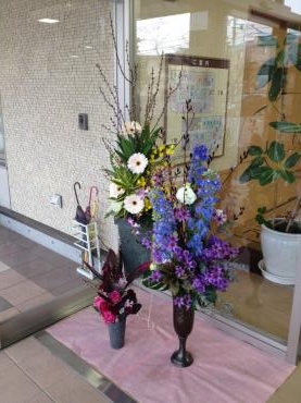 病院の玄関｜「平田生花店」　（島根県松江市の花キューピット加盟店 花屋）のブログ